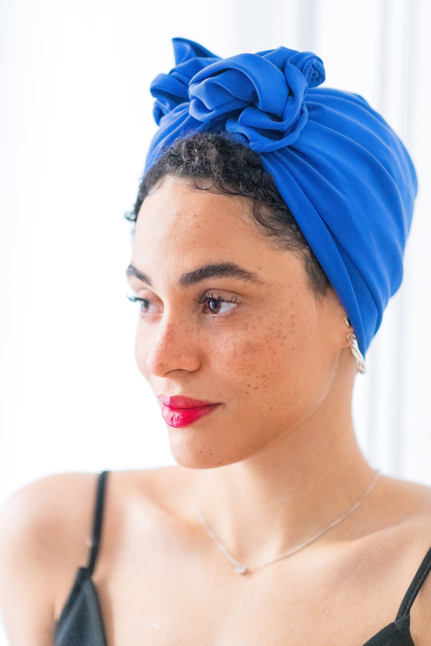 Turban Bleu Royal.