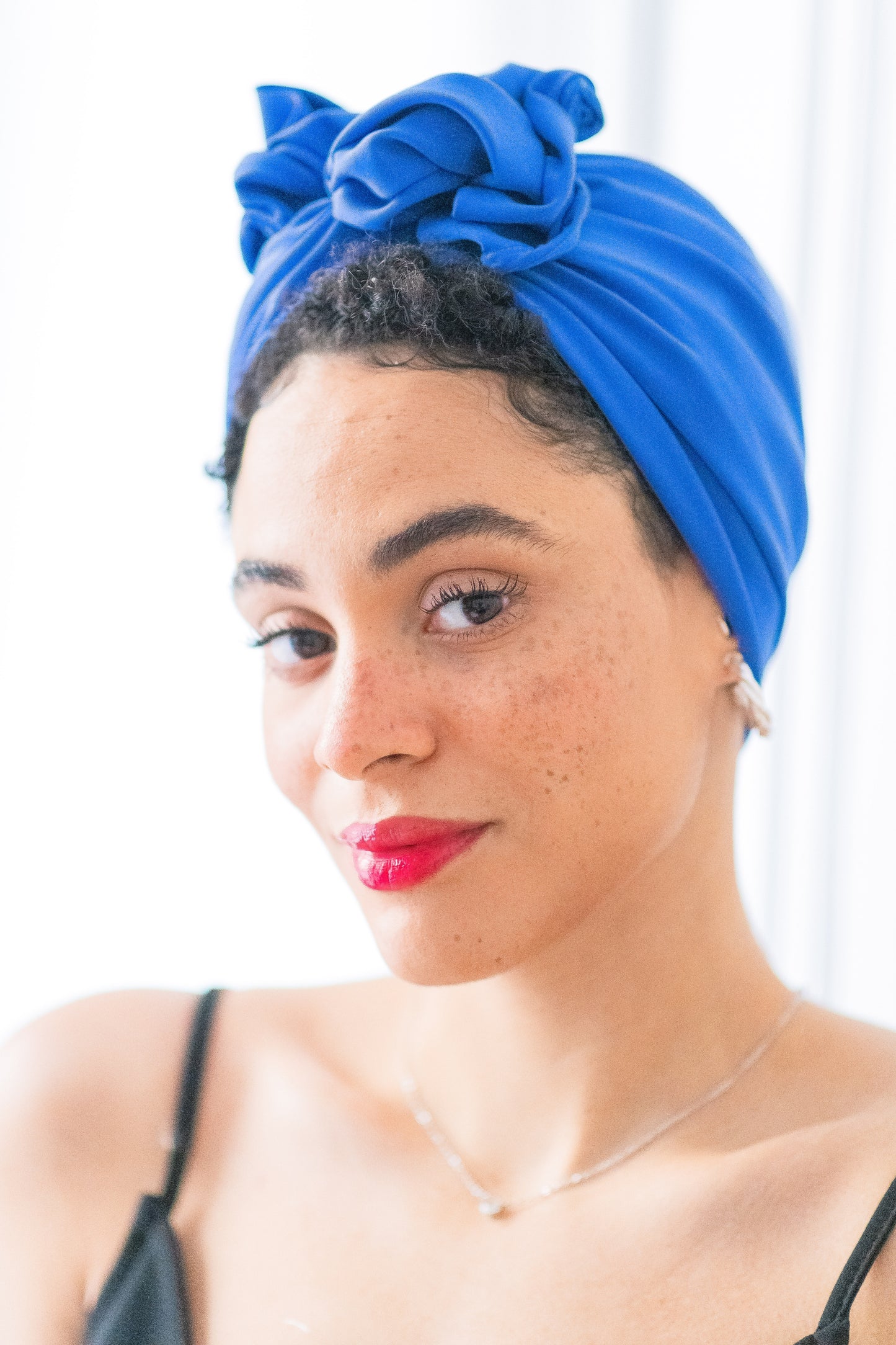 Turban Bleu Royal.